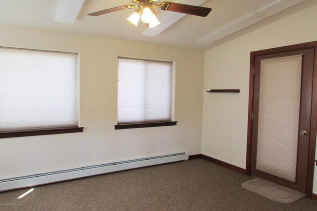 Building Photo - Unique 2 Bedroom with Large Office of US 64