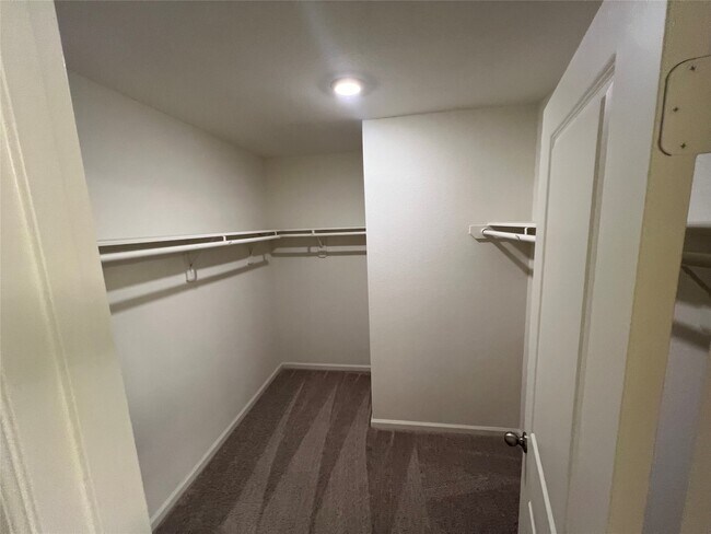 Building Photo - 3022 Spindletree Ln