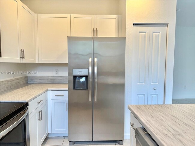 Building Photo - 21050 NE 8th Ave