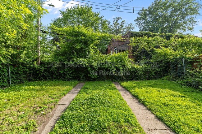 Building Photo - 510-512-512 Fassen St