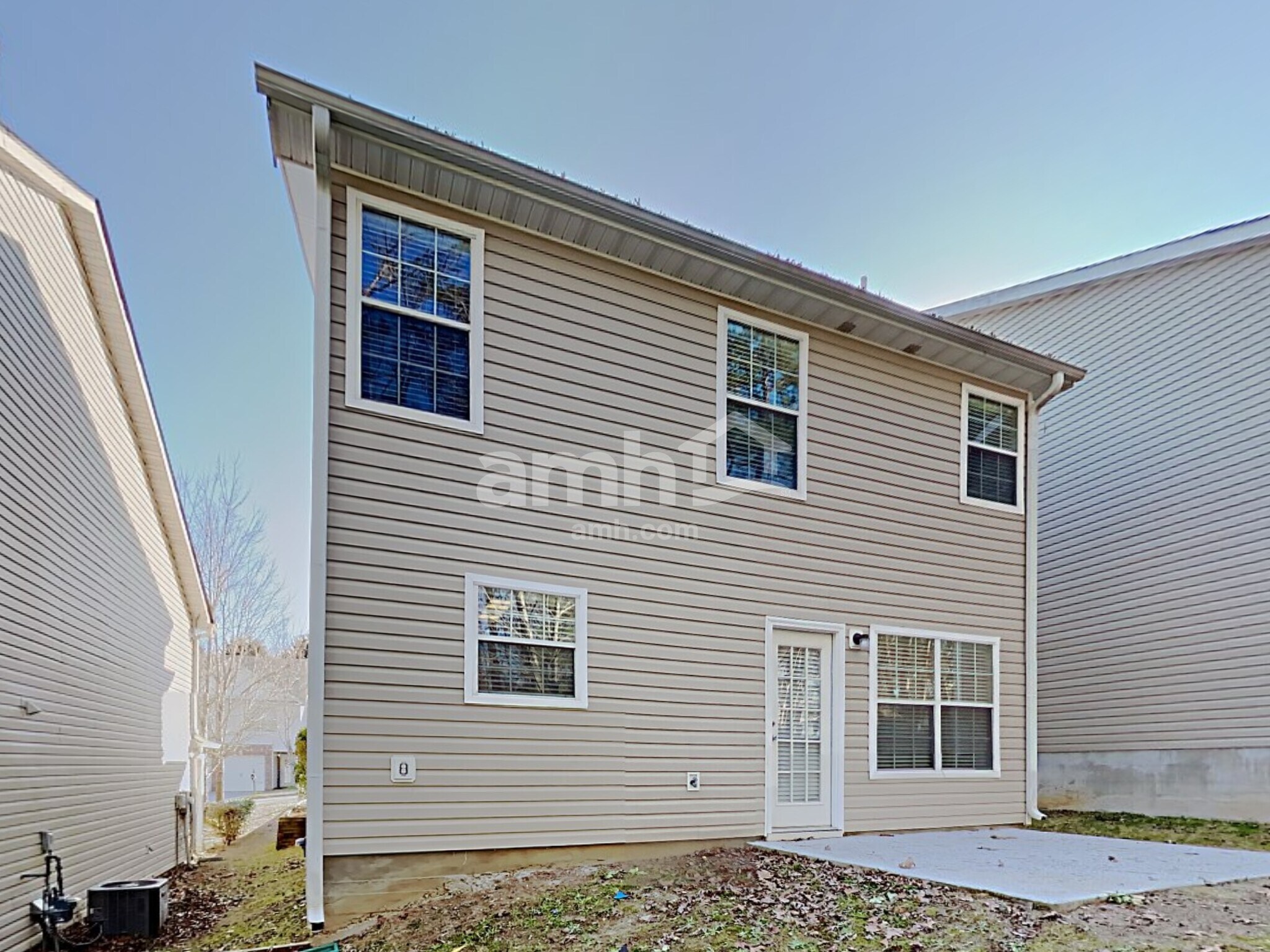 Building Photo - 119 Hidden Creek Dr