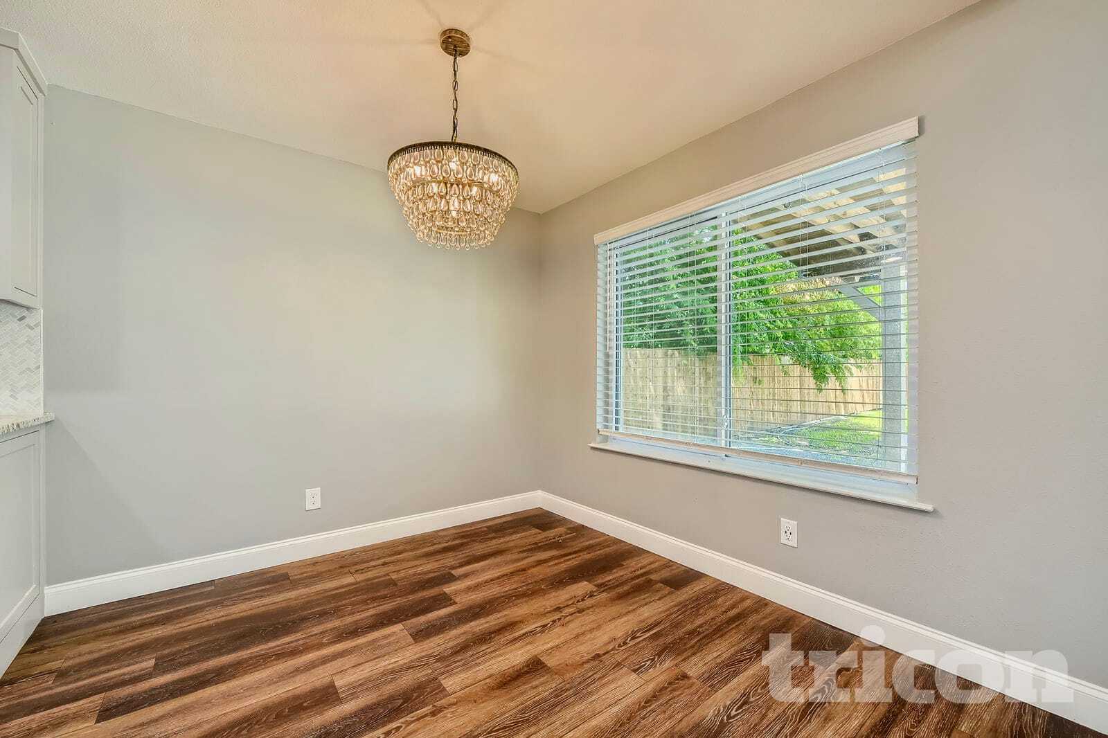 Building Photo - 7549 David Dr