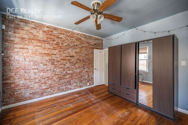 Building Photo - 835 N Newkirk St