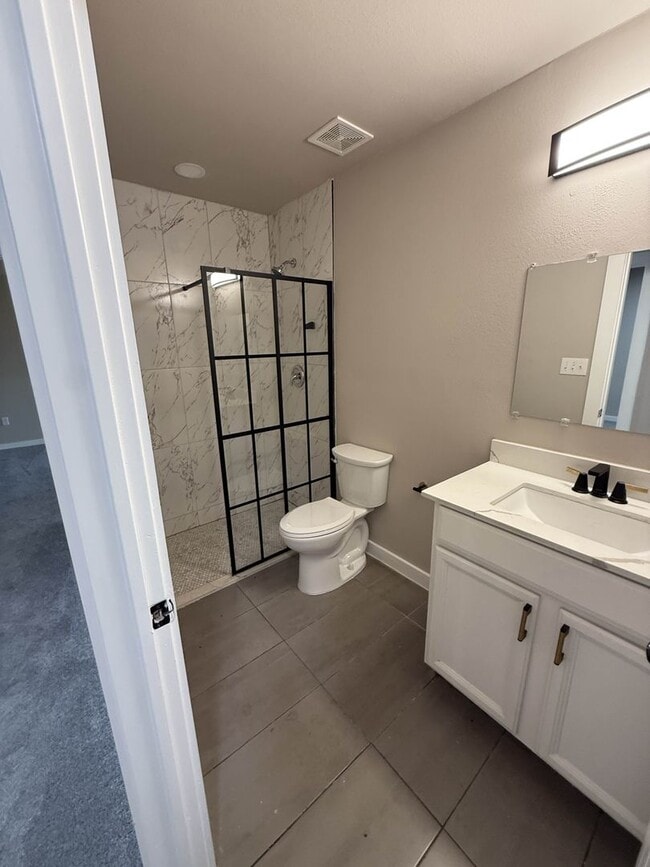 Primary Photo - Charming 3-Bedroom Home for Rent in East A...