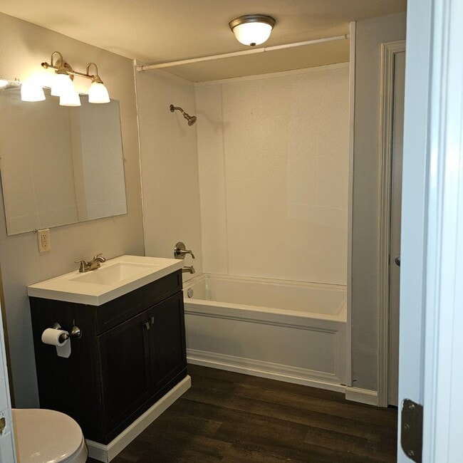 Building Photo - 3221 Choctaw Rd