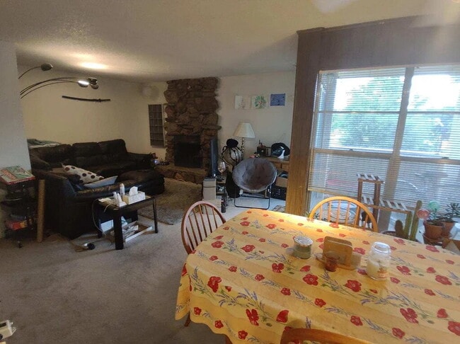 Building Photo - Beautiful 3 Bedroom Condo in Boulder!