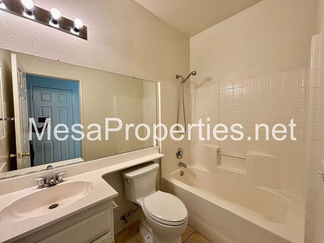 Building Photo - 13593 Hemingway Dr