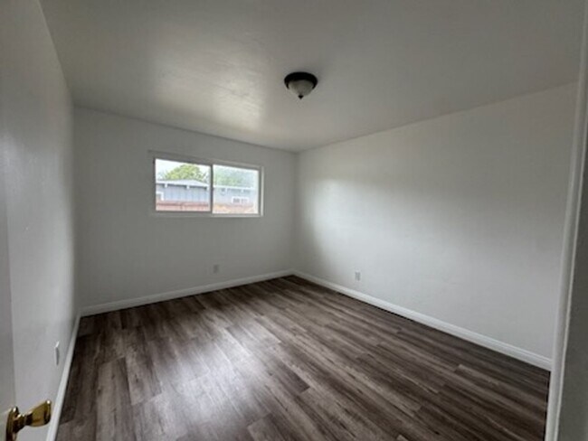 Building Photo - Hornblend