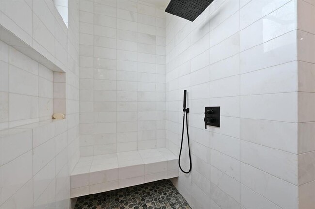 Building Photo - 308 Briarwood Trail