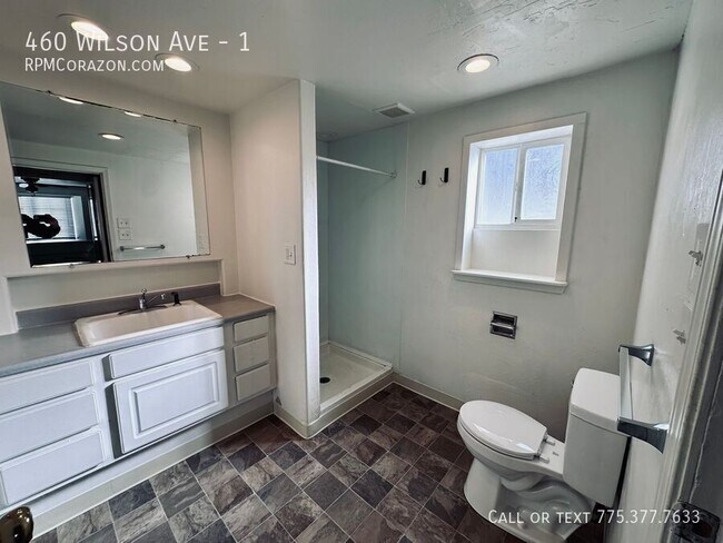 Building Photo - 460 Wilson Ave