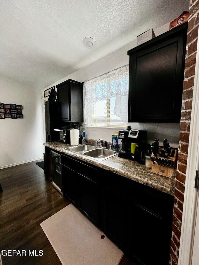 Building Photo - 749 Villa Romero Dr
