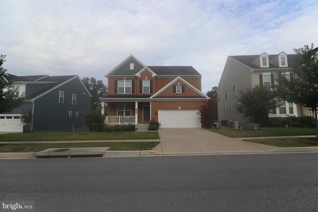 Building Photo - 3348 Burton Dr