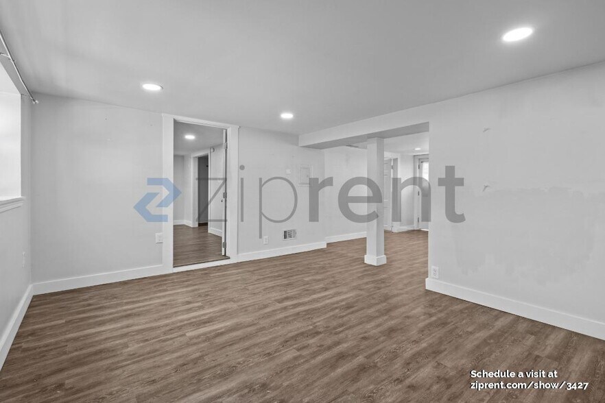 Building Photo - 29 Mariposa Rd