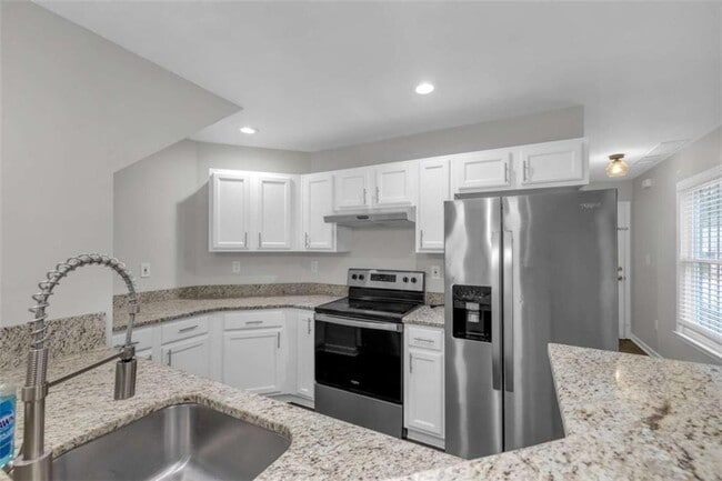 Building Photo - 1948 Detroit Ave NW