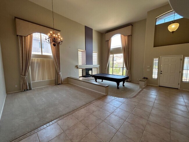 Building Photo - 13026 W Modesto Dr