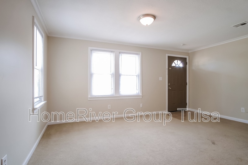 Building Photo - 1308 S 75th E Ave