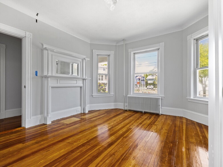 Building Photo - 39 Hancock St