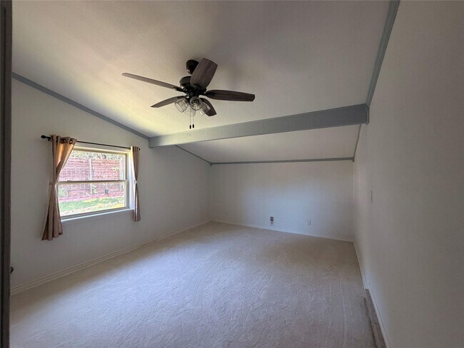 Building Photo - 3709 Pinewood St
