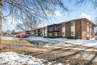 Building Photo - 8776 Sieloff Dr