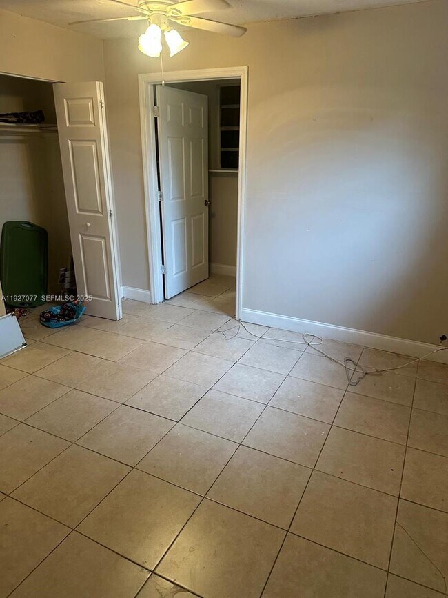 Building Photo - 1330 NE 212th Terrace