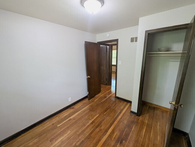 Building Photo - Deep Deal on Fathom