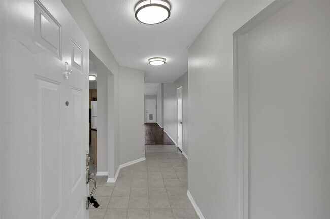 Building Photo - 12411 Westwold Dr