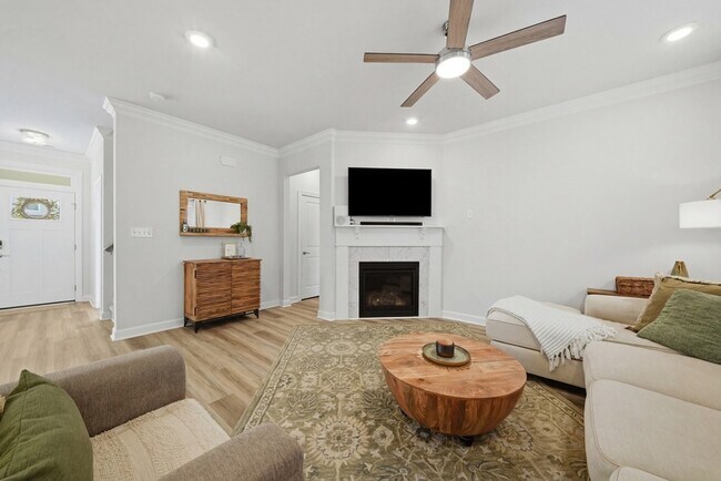 Building Photo - 2238 Sanibel Ln