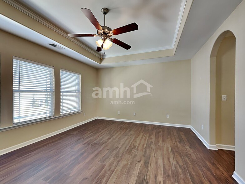 Building Photo - 45 Chey Hill Ln