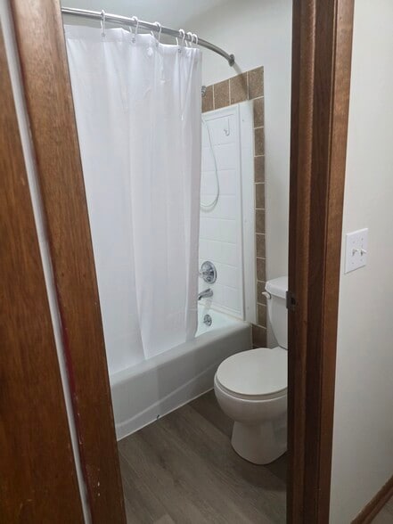 Building Photo - 1119 Kennedy St