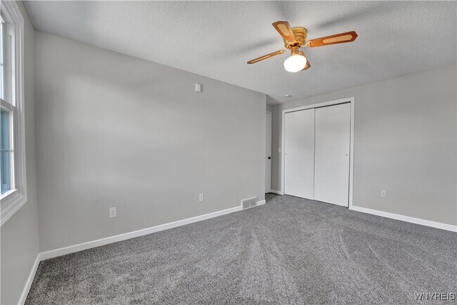 Building Photo - 93 Jessica Ln