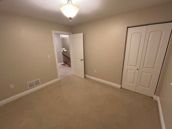 Building Photo - Charming Wasilla Haven: 4BR, 2.5BA Gem wit...