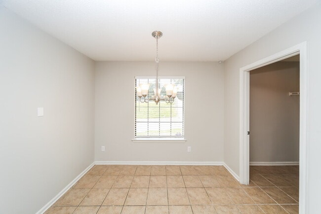 Building Photo - 5417 Riverdale Rd