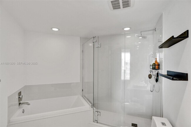 Building Photo - 45 SW 9th St