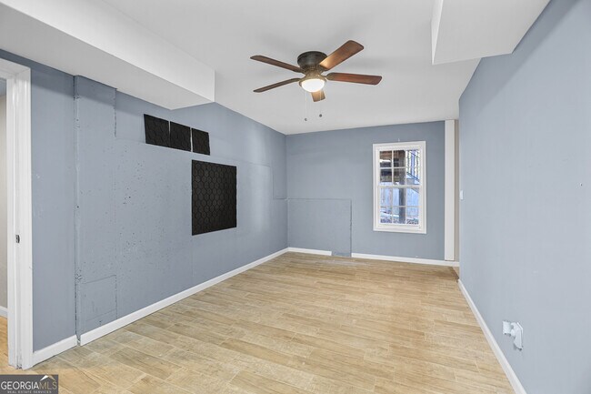 Building Photo - 204 Victoria Trace