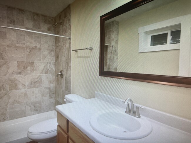 Building Photo - 1515 E 3010 S