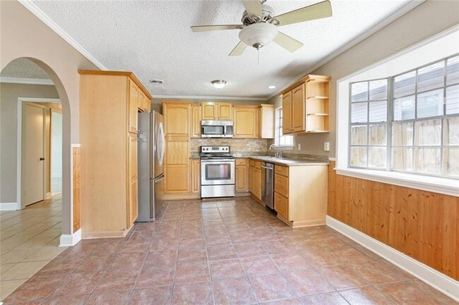 Building Photo - 5500 Arlene St