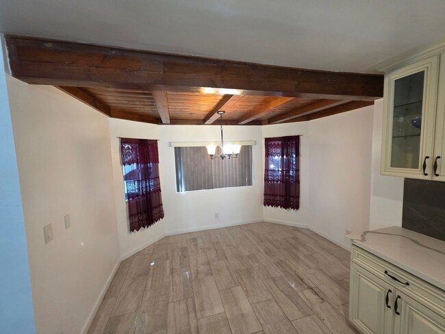 Building Photo - 3 Bedroom Home for Rent with RV Parking, Rock Views & Large Lot