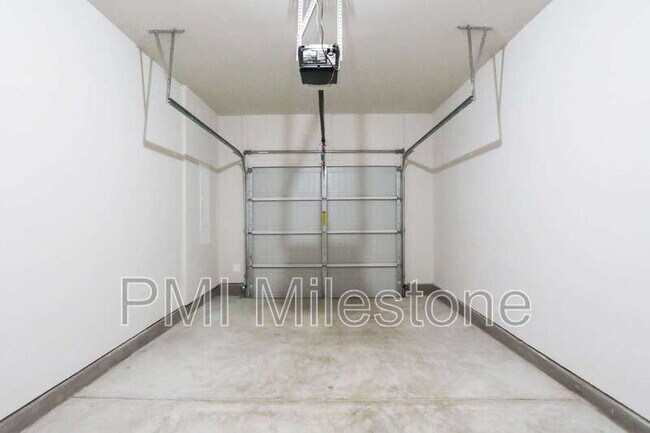 Building Photo - 29 Paddington St