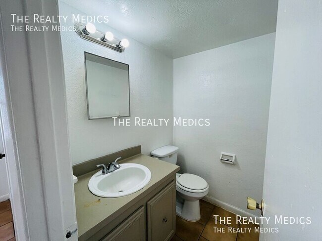 Building Photo - 2761 L B McLeod Rd