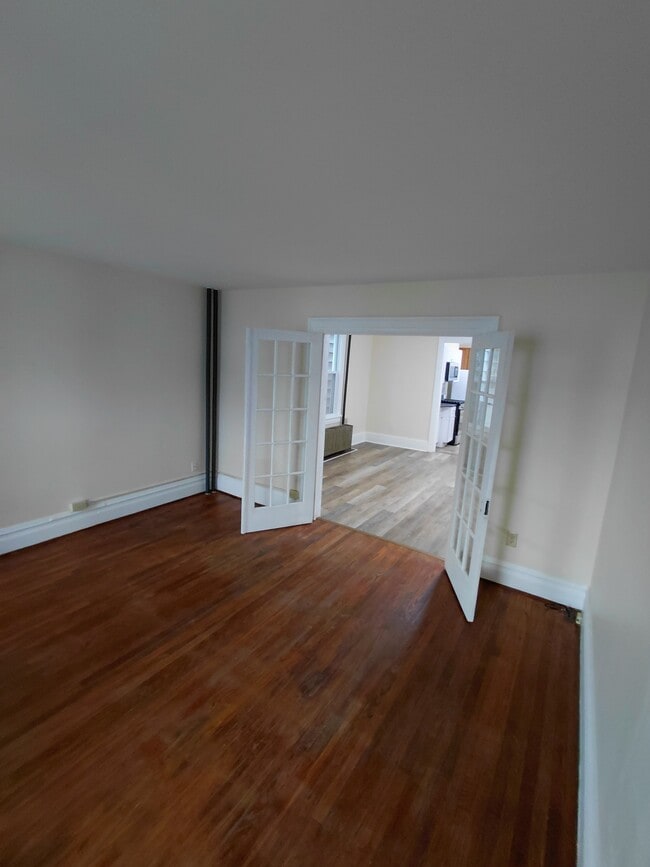 Building Photo - 163 Washington St