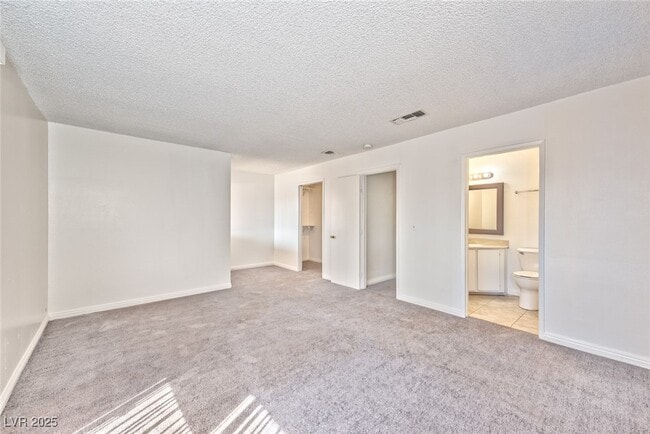 Building Photo - 2408 Paradise Village Way