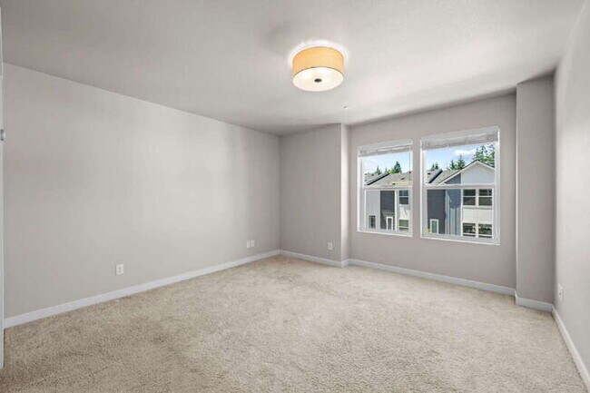Building Photo - 13717 Admiralty Way
