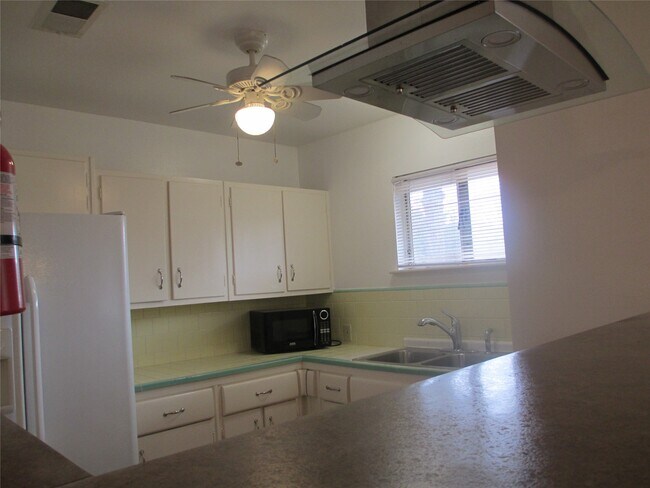 Building Photo - 3607 Murworth Dr