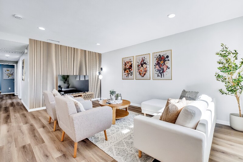 Building Photo - 2361 Gonzaga Ln