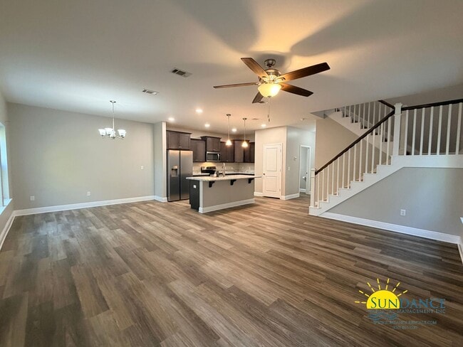 Building Photo - Gorgeous 4 Bedroom Home in Shiloh Place