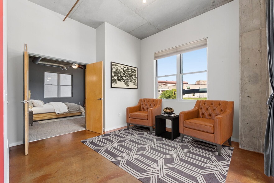 Building Photo - 2899 N Speer Blvd