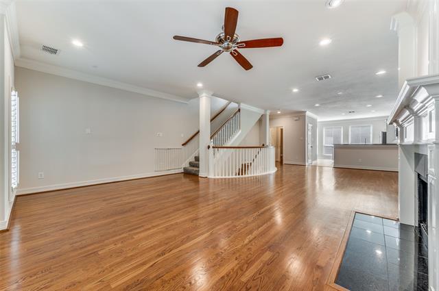 Building Photo - 3935 N Hall St