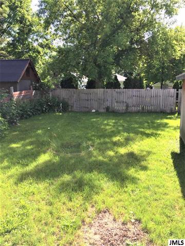 Building Photo - 321 N West Ave