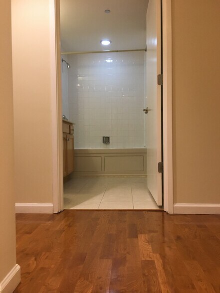 bathroom - 61 W 15th St