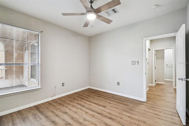 Building Photo - 5000 Culbreath Key Way